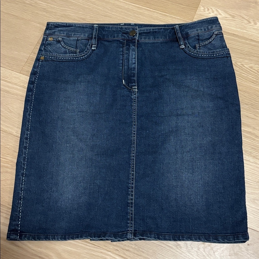 Vintage (10) SPANNER Denim Skirt Above Knee Stitch Detail Pockets Back Pleats - Picture 13 of 14
